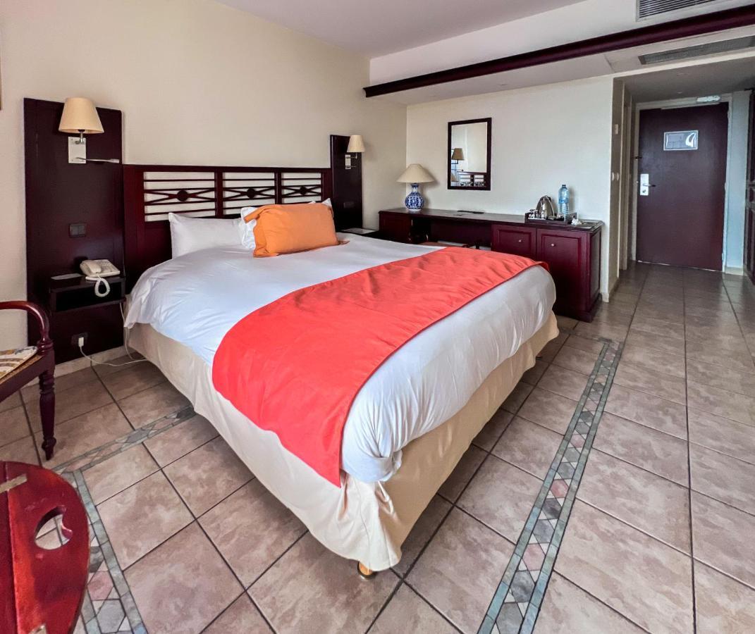 לה גוסייר Hotel Auberge De La Vieille Tour מראה חיצוני תמונה